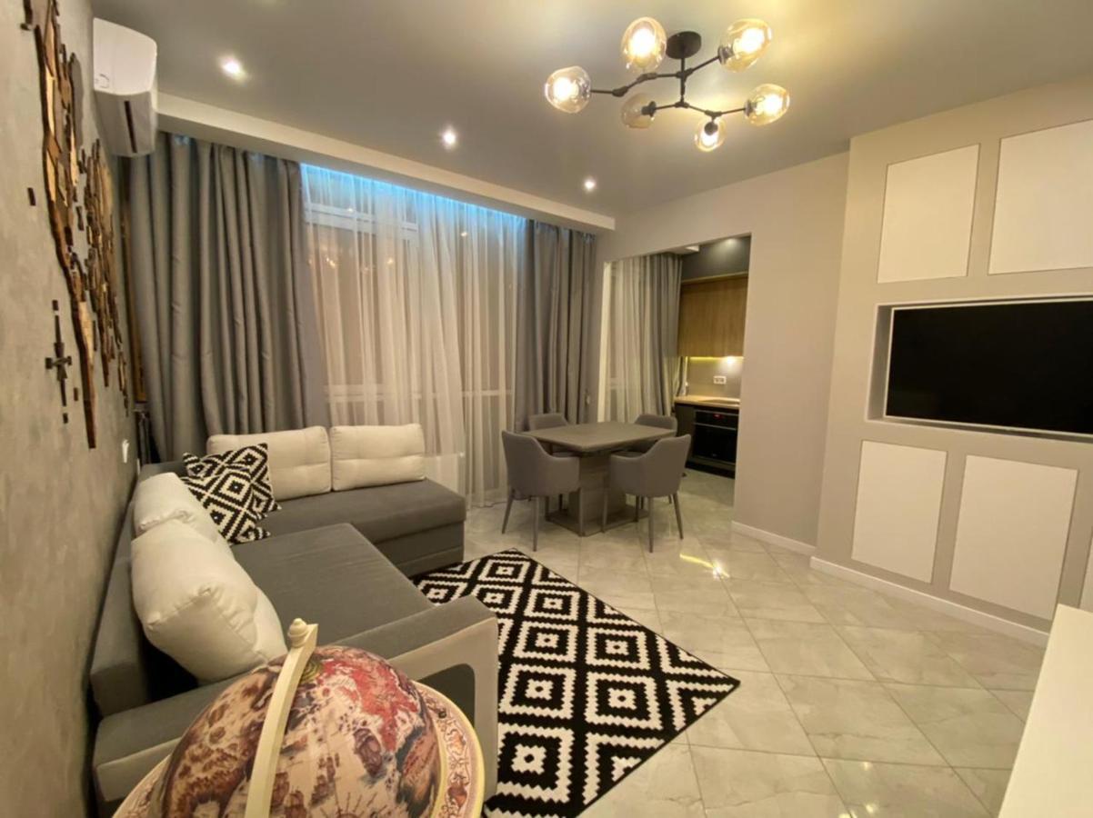 Vip Apartment In Odessa Eksteriør bilde